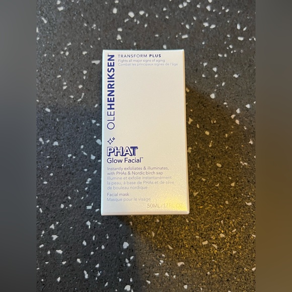 Ole Henriksen | Transform Plus PHAT Glow Facial 50ml - Picture 2 of 5